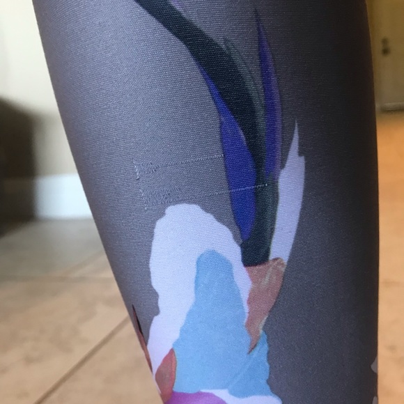 Floral Leggings - Picture 3 of 3